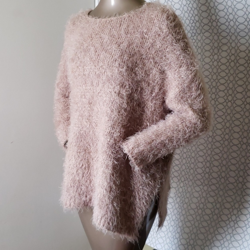 Q women's sweater